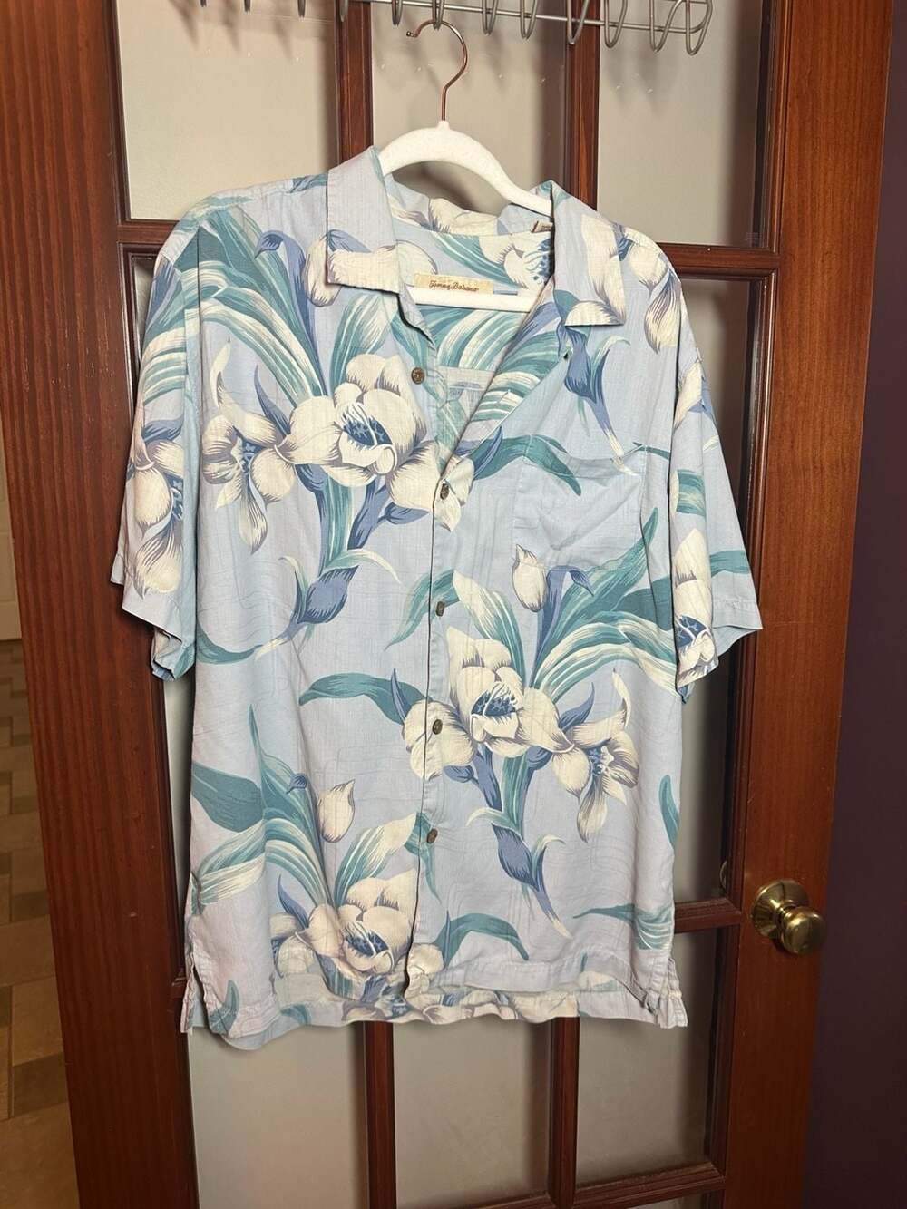 Tommy Bahama Silk Hawaiian Camp Shirt Size L Blue Floral
